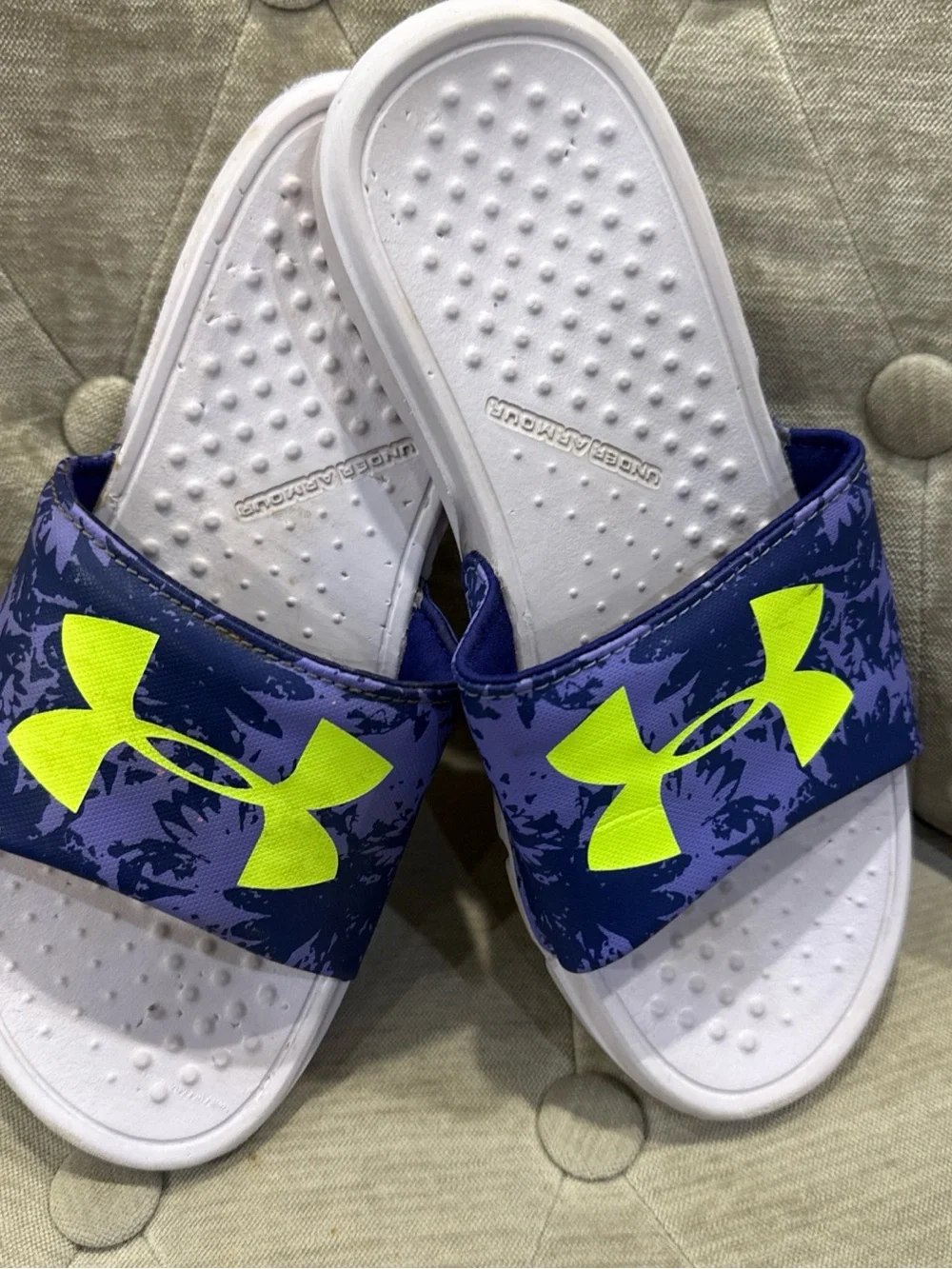 Under Armour Strike Floral Slip On Slide Sandals Purple/ Lil Girls Youth Size 4Y